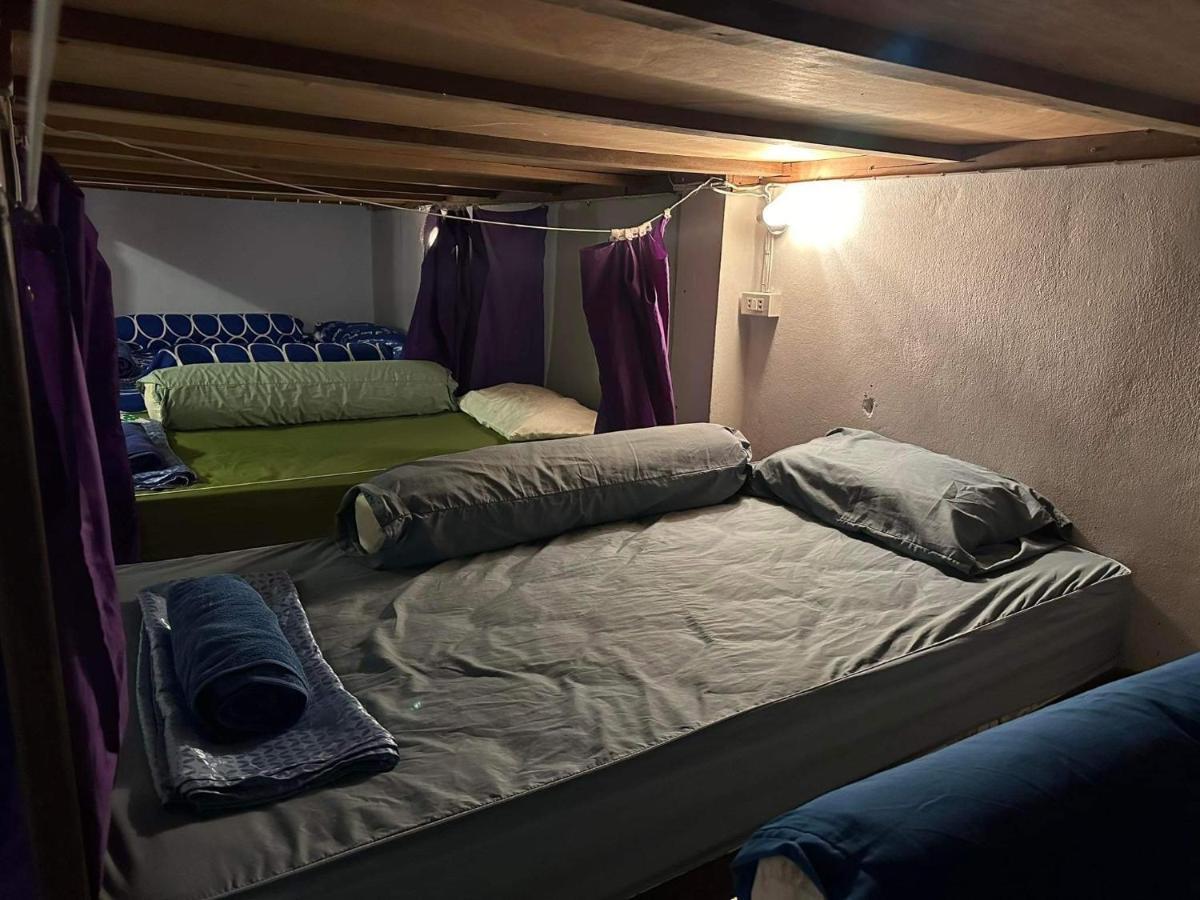 Haadrin Fellini Hostel & Pizzeria Haad Rin Extérieur photo