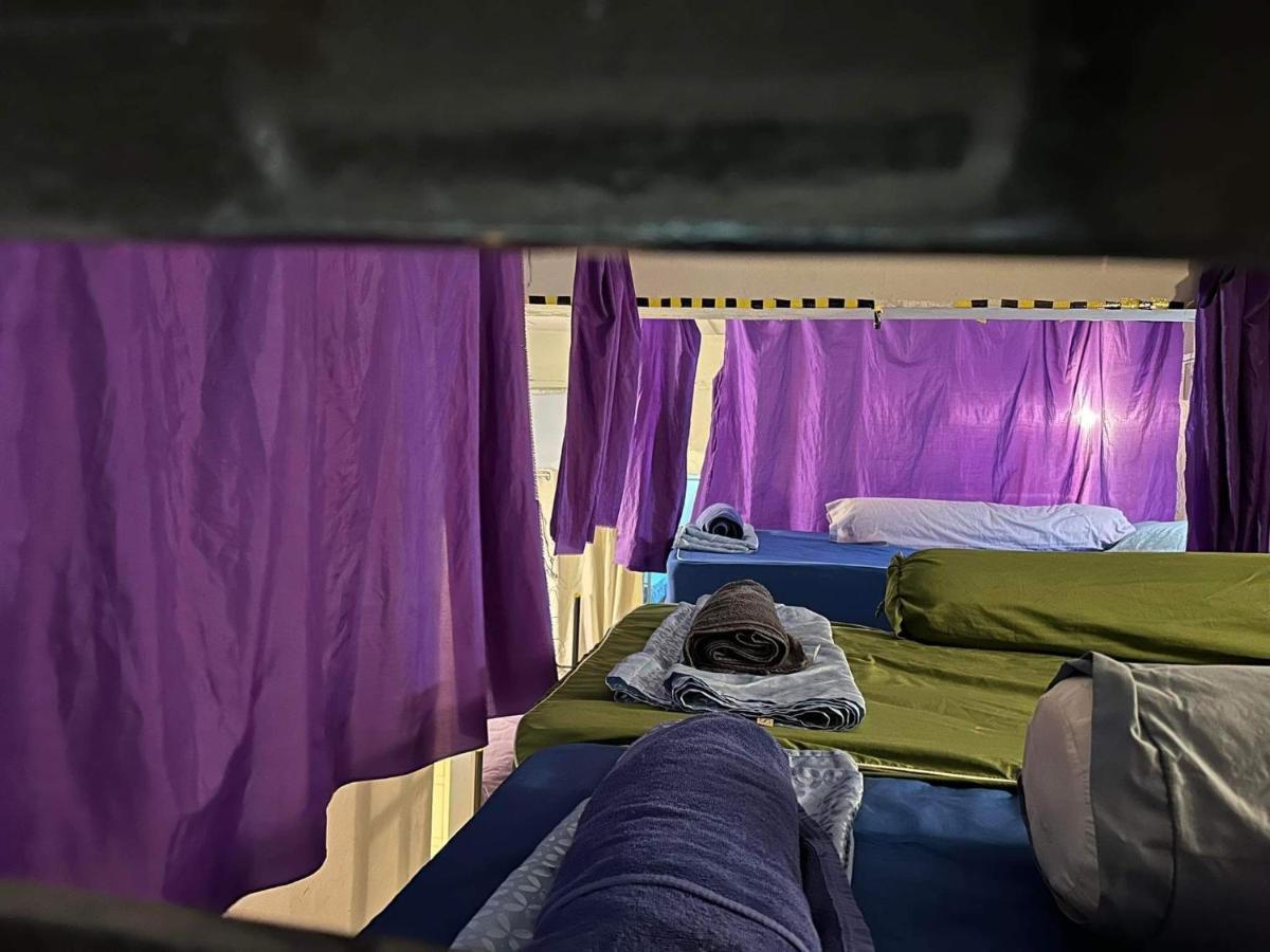 Haadrin Fellini Hostel & Pizzeria Haad Rin Extérieur photo