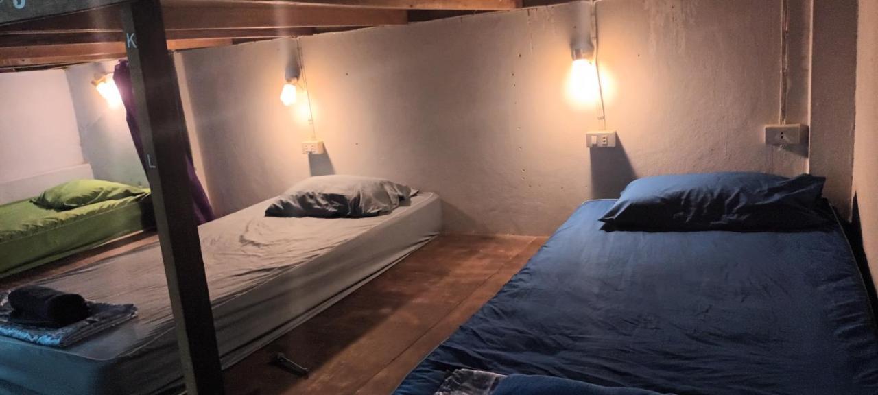 Haadrin Fellini Hostel & Pizzeria Haad Rin Extérieur photo